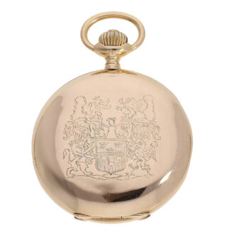 The 18 Carat pink gold full hunter case of the watch has a spring cover engraved with the Swedish royal coat of arms