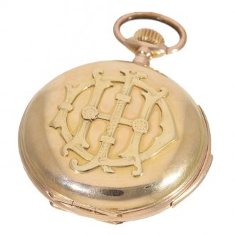 Swiss 14 carat gold à goutte watch with minute repeater Circa 1900