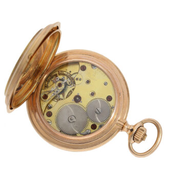 The movement is glazed and has a lever escapement, designed in the renowned Glashütte style