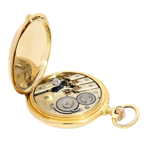 Swiss gold, escutcheon Renaissancemotive Circa 1870 Swiss gold, escutcheon Renaissancemotive Circa 1870