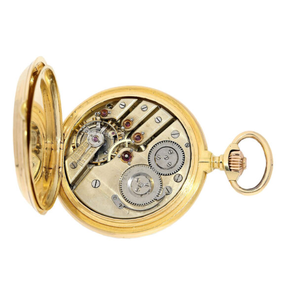 Swiss gold, escutcheon Renaissancemotive Circa 1870 Swiss gold, escutcheon Renaissancemotive Circa 1870