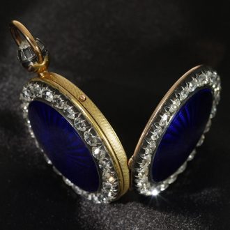 Swiss French 18 carat gold and enamel watch with diamonds Circa 1925