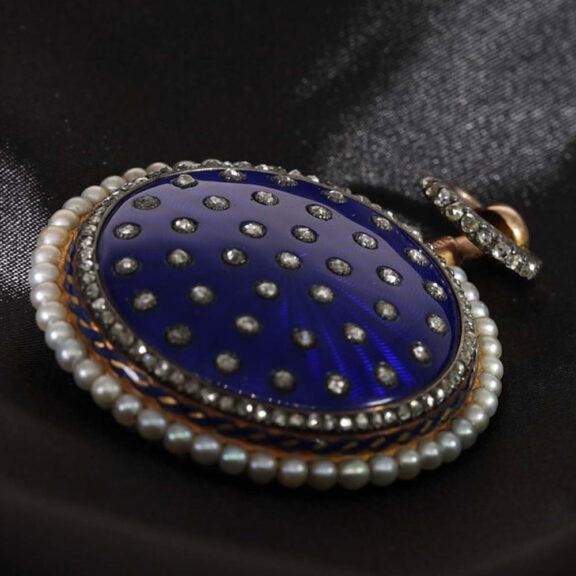 French 18 carat gold and enamel repeater verge watch Circa 1780 French 18 carat gold and enamel repeater verge watch Circa 1780