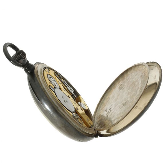 Swiss silver deck chronometer with power reserve indicator Circa 1940 Swiss silver deck chronometer with power reserve indicator Circa 1940