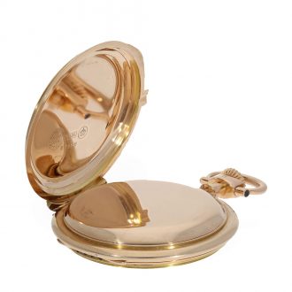 German 14K gold hunting cased Louis XV pocket watch Circa 1915