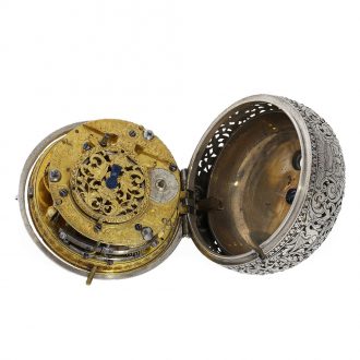 Fine English silver à tact oignon watch with à toc repeater Circa 1700