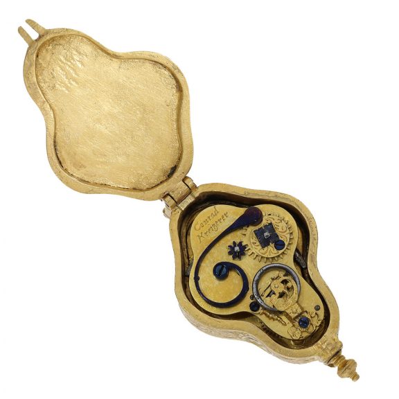 Early German gilt metal verge pendant watch Circa 1600 Early German gilt metal verge pendant watch Circa 1600