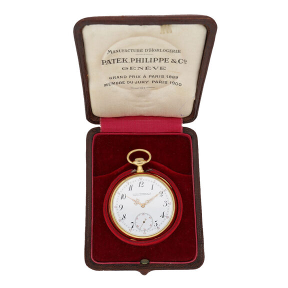 Swiss 18 carat gold and enamel high relief watch Circa 1907 Swiss 18 carat gold and enamel high relief watch Circa 1907