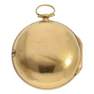 The double open faced plain case is made of 18 Carat gold with identical hallmarks from 1759 and a master's mark PM
