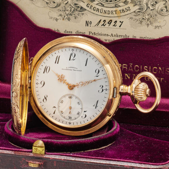 German gold hunting cased niello work décor watch Circa 1900 German gold hunting cased niello work décor watch Circa 1900