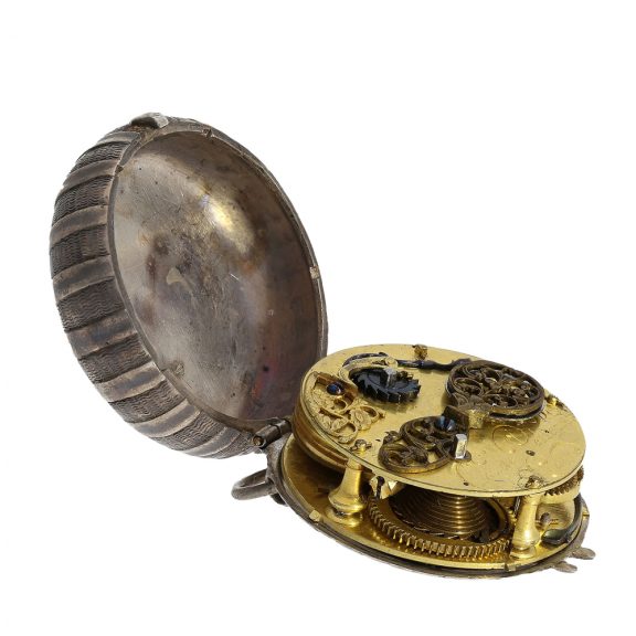 French neck watch with verge escapement and lid Circa 1640 French neck watch with verge escapement and lid Circa 1640