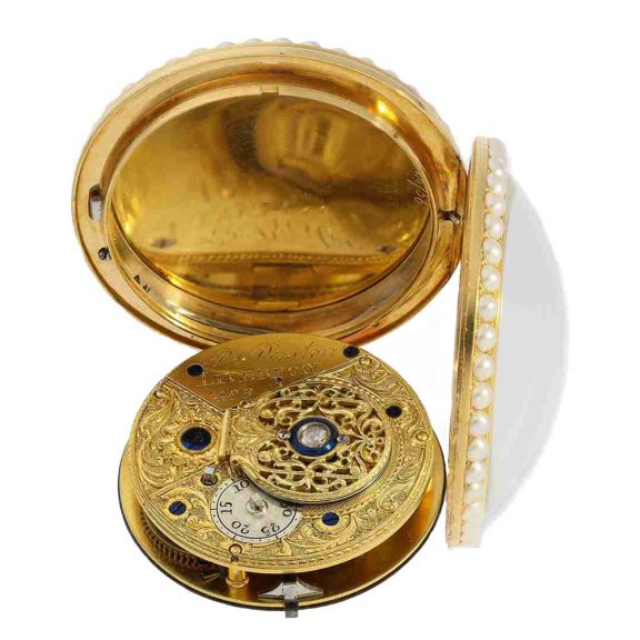 The movement is highly interesting, has a very early English lever escapement similar to the Massey escapement The movement is highly interesting, has a very early English lever escapement similar to the Massey escapement
