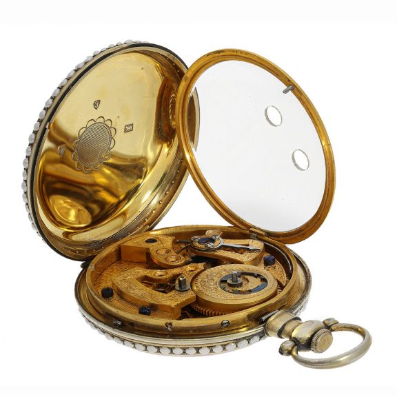 The movements are fire gold plated, have a Fleurier calibre, a mock pendulum and an anchor escapement The movements are fire gold plated, have a Fleurier calibre, a mock pendulum and an anchor escapement