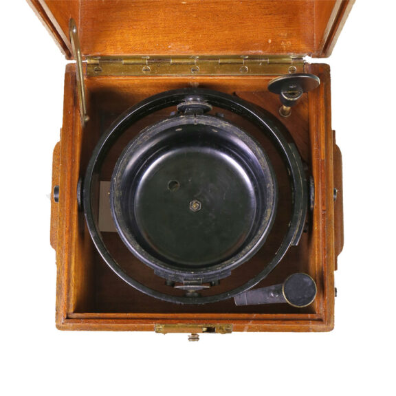 German bakelite military marine chronometer Circa 1940 German bakelite military marine chronometer Circa 1940