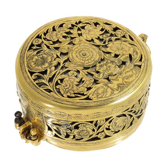 German important gilded brass coach watch with self strike Circa 1670 German important gilded brass coach watch with self strike Circa 1670