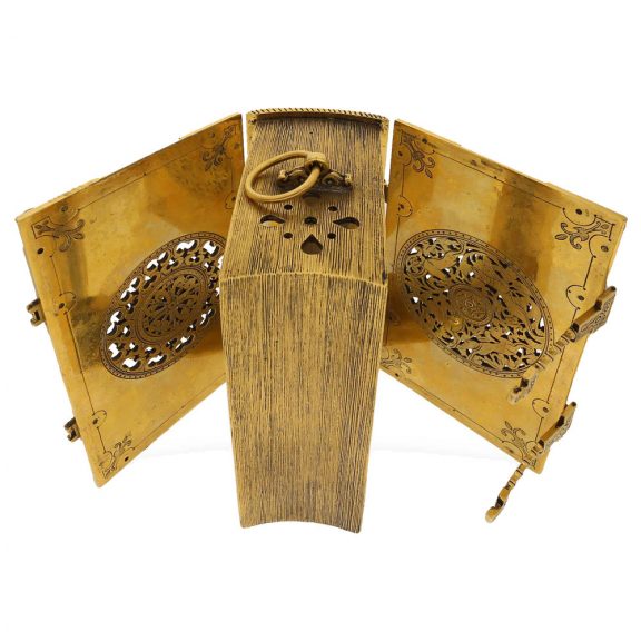German important fire gilt Renaissance coach clock Circa 1583 German important fire gilt Renaissance coach clock Circa 1583