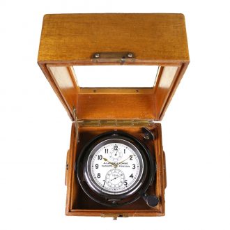 German bakelite marine chronometer in wooden box Circa 1940