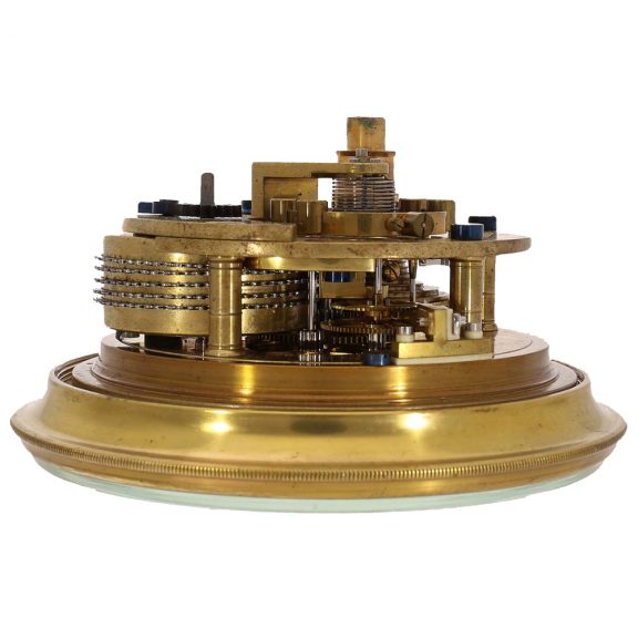 Fine Swiss brass marine chronometer with power reserve Circa 1908 Fine Swiss brass marine chronometer with power reserve Circa 1908