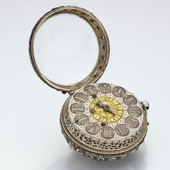 458-bFrench silver and leather alarm verge pocket watch Circa 1690 French silver and leather alarm verge pocket watch Circa 1690