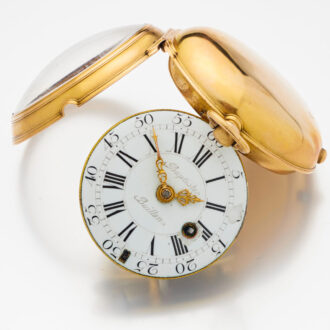 Fine French 20 carat gold keywind verge watch Circa 1740