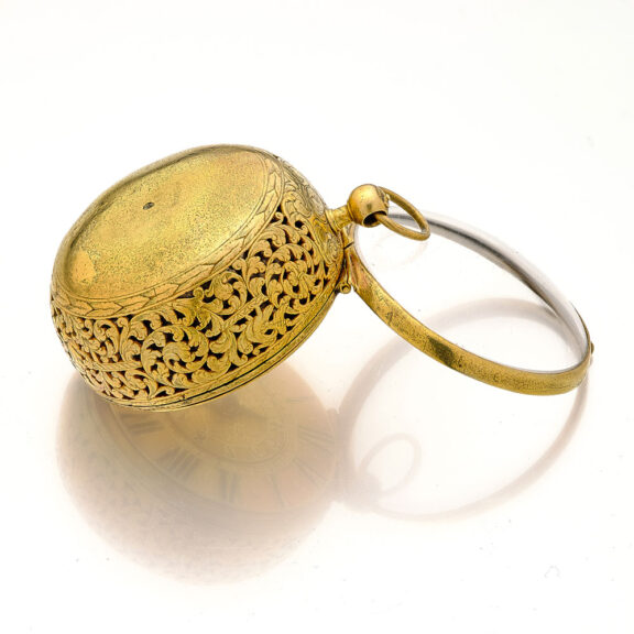 Splendid Swiss single-handed oignon watch with alarm Circa 1680 Splendid Swiss single-handed oignon watch with alarm Circa 1680