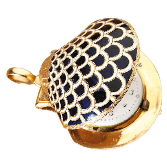 Swiss fine, small shell shaped gold enamel watch Circa 1830