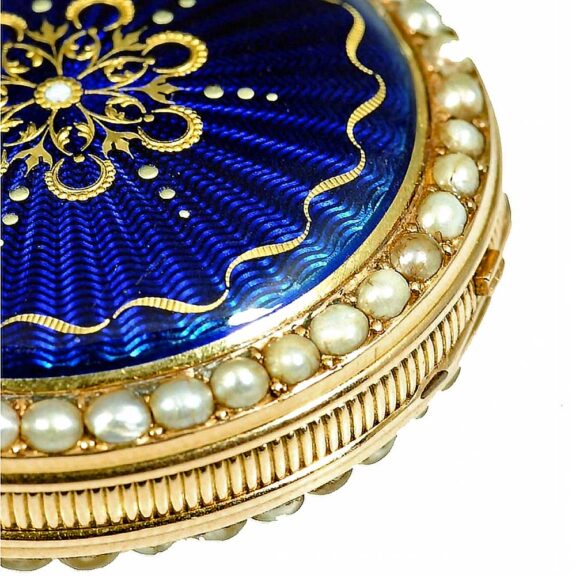 French repeating gold and enamel verge watch Circa 1790 French repeating gold and enamel verge watch Circa 1790
