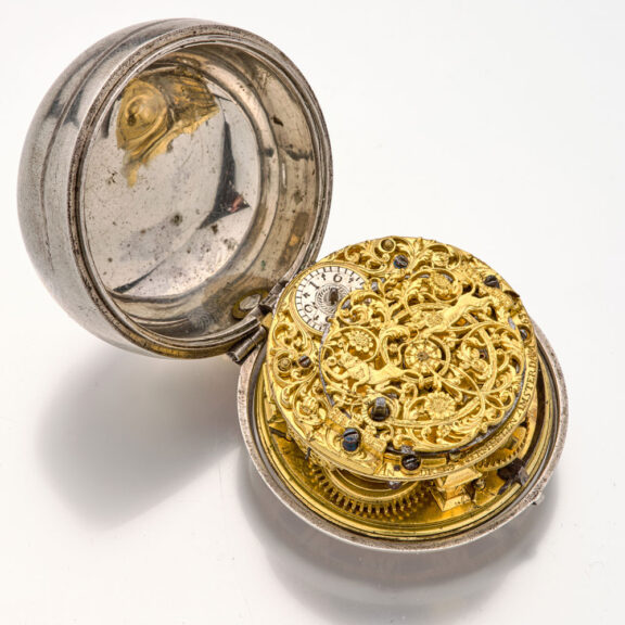 Interesting Dutch watch with date and champlevé dial Circa 1710 Interesting Dutch watch with date and champlevé dial Circa 1710
