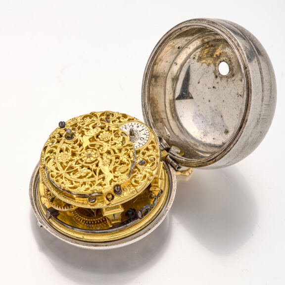 Interesting Dutch watch with date and champlevé dial Circa 1710 Interesting Dutch watch with date and champlevé dial Circa 1710
