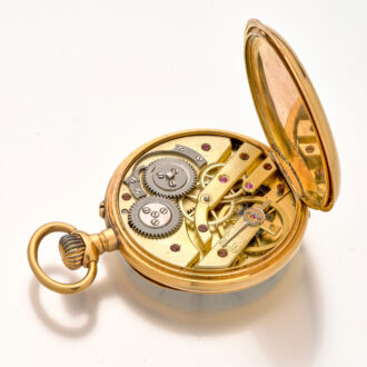 French gold cylinder pocket watch with monogram Circa 1880