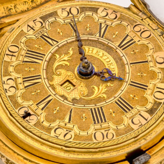 Splendid Dutch 22K gold repoussé watch with date Circa 1740