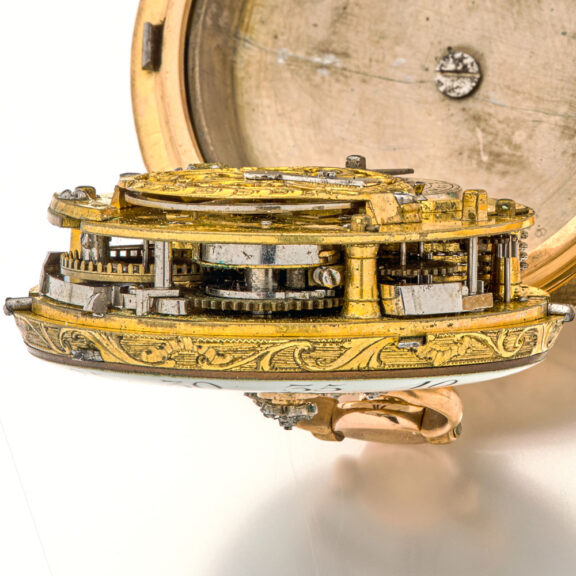 French attractive multi-coloured gold repeating watch Circa 1760 French attractive multi-coloured gold repeating watch Circa 1760