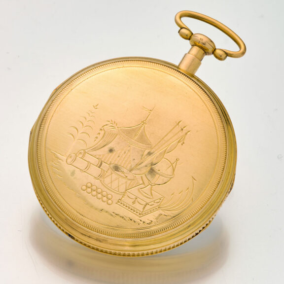 The case back with an engraving of a camp with a tent and ribbed middle The case back with an engraving of a camp with a tent and ribbed middle