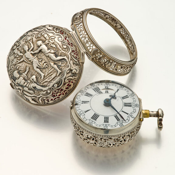 English silver quarter repeating repoussé verge watch Circa 1740 English silver quarter repeating repoussé verge watch Circa 1740