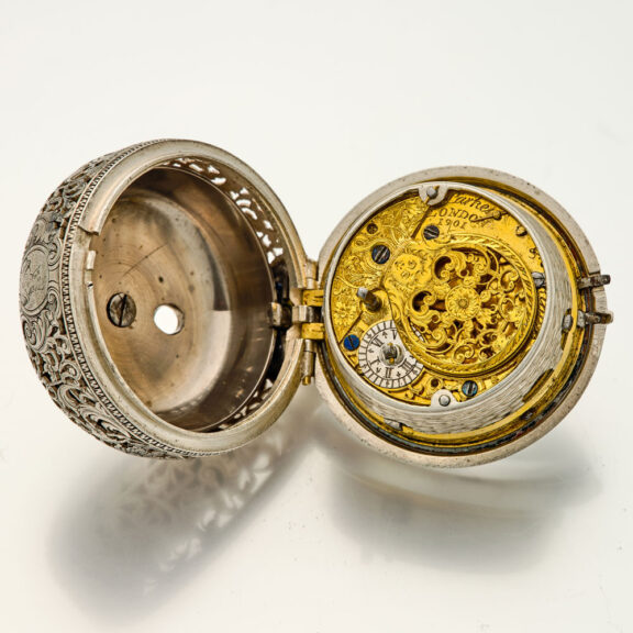 English silver quarter repeating repoussé verge watch Circa 1740 English silver quarter repeating repoussé verge watch Circa 1740