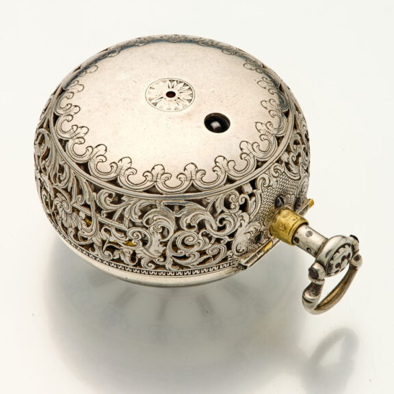English silver quarter repeating repoussé verge watch Circa 1740 English silver quarter repeating repoussé verge watch Circa 1740