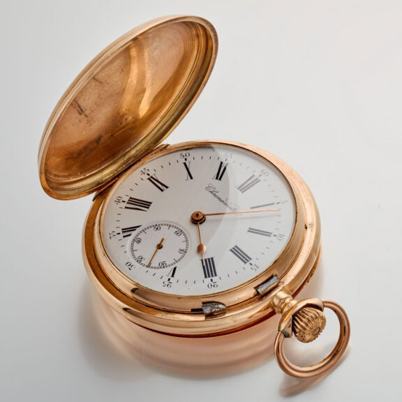 A Swiss chronometer in an engine turned gold case Circa 1900 A Swiss chronometer in an engine turned gold case Circa 1900