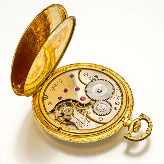 Swiss 18 carat gold Art Deco lever dress watch Circa 1930 Swiss 18 carat gold Art Deco lever dress watch Circa 1930