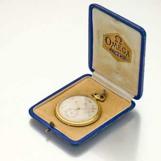 Swiss 18 carat gold Art Deco lever dress watch Circa 1930 Swiss 18 carat gold Art Deco lever dress watch Circa 1930