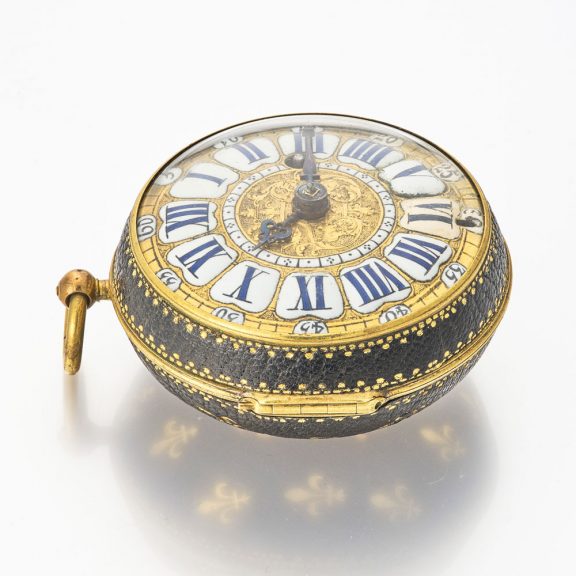 French oignon verge watch in leather-covered case Circa 1710 French oignon verge watch in leather-covered case Circa 1710