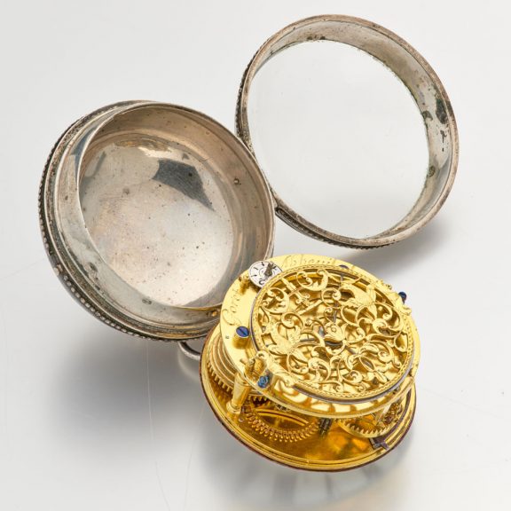 French black copper watch with central winding Circa 1685 French black copper watch with central winding Circa 1685