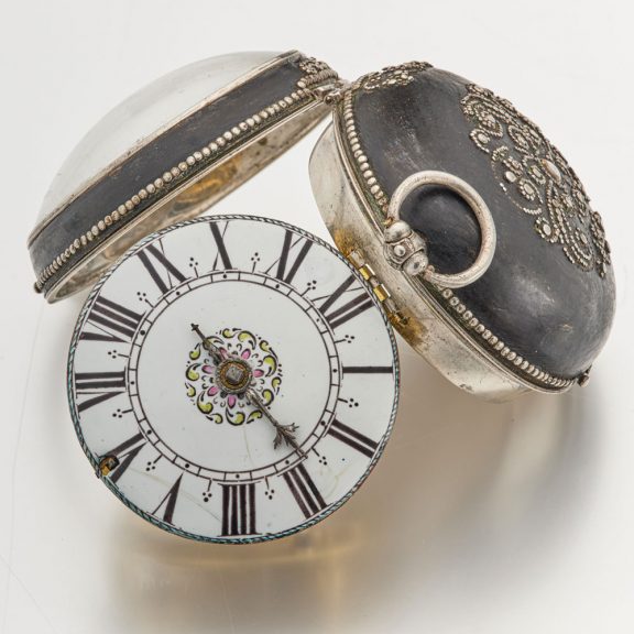 French black copper watch with central winding Circa 1685 French black copper watch with central winding Circa 1685