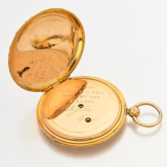 Charming French gold watch with high relief repoussé Circa 1835 Charming French gold watch with high relief repoussé Circa 1835