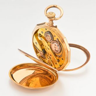 Swiss 14 carat yellow gold keyless dress watch Circa 1900