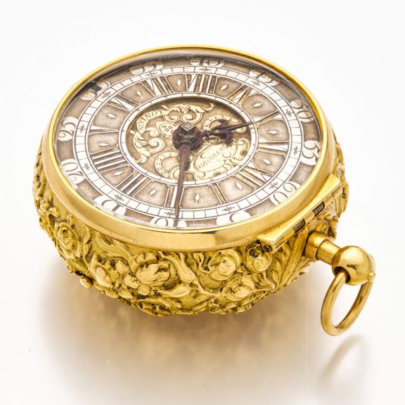 Exquisite English gold watch with floral decoration Circa 1690 Exquisite English gold watch with floral decoration Circa 1690
