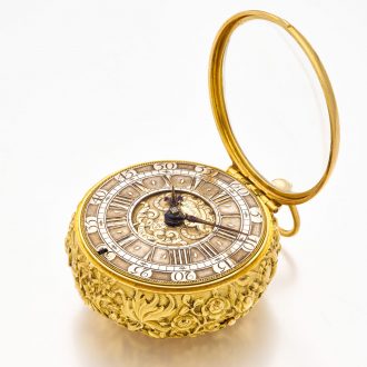 Exquisite English gold watch with floral decoration Circa 1690