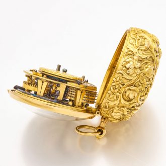 Exquisite English gold watch with floral decoration Circa 1690