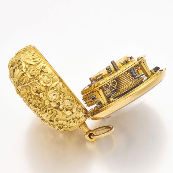Exquisite English gold watch with floral decoration Circa 1690 Exquisite English gold watch with floral decoration Circa 1690