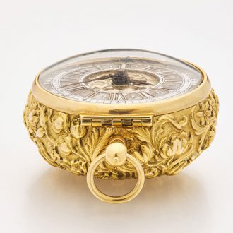Exquisite English gold watch with floral decoration Circa 1690