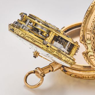 French attractive multi-coloured gold repeating watch Circa 1760